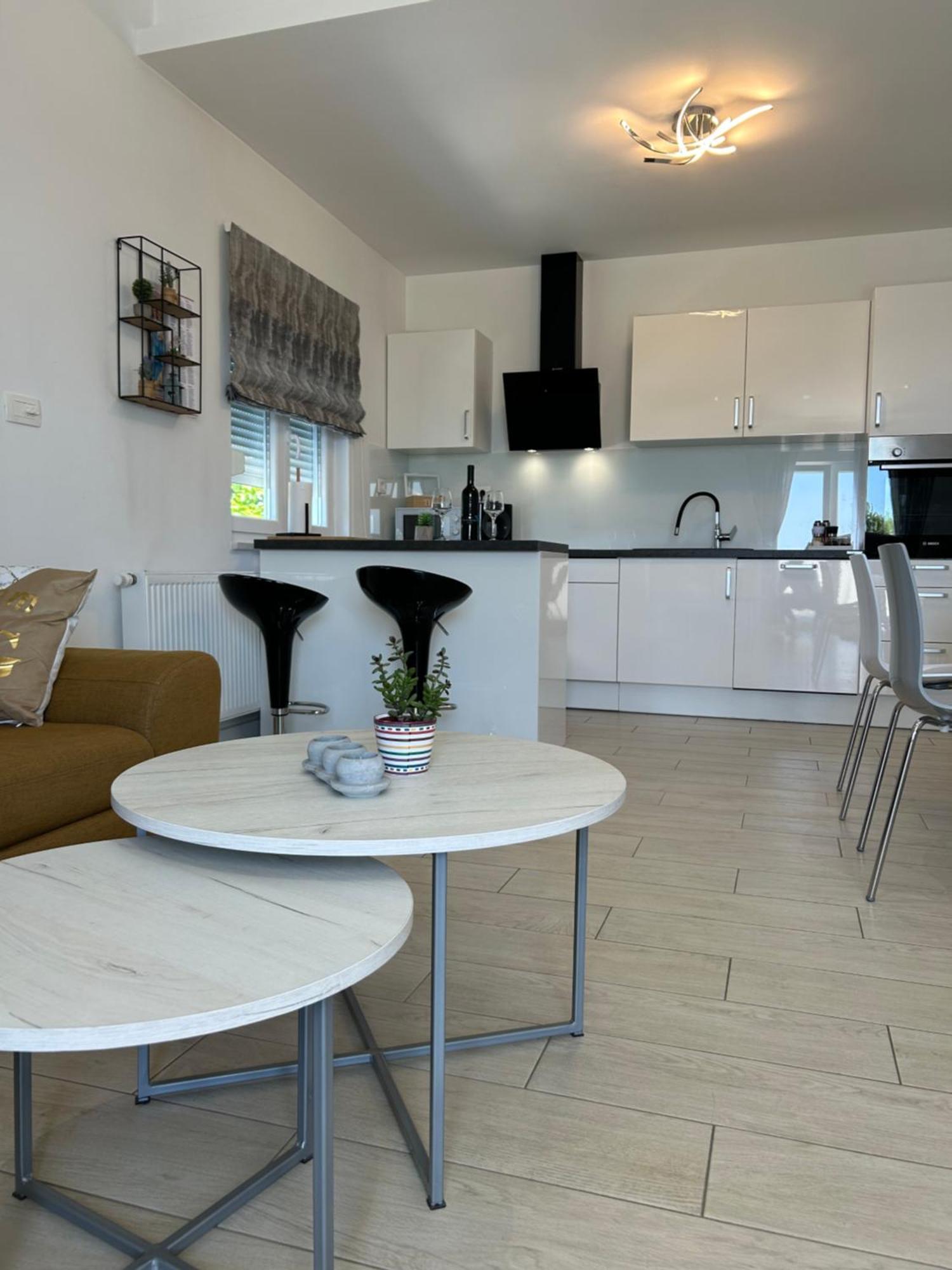 Apartman Mili Baska Voda Exterior photo